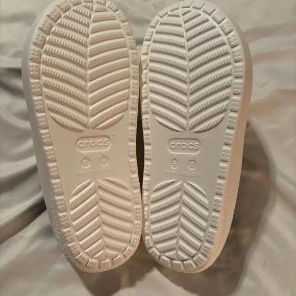 CROCS CLASSIC COZZZY SANDALS - Picture 3 of 7